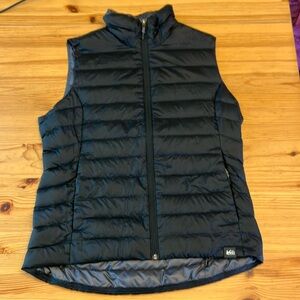 REI down vest women large